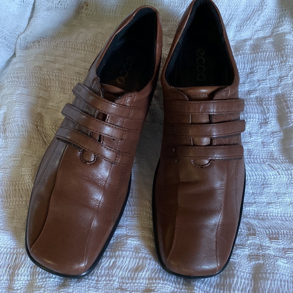 Ecco Leather Loafers with Triple Velcro Strap EU 41 US 8.5 - Picture 2 of 10